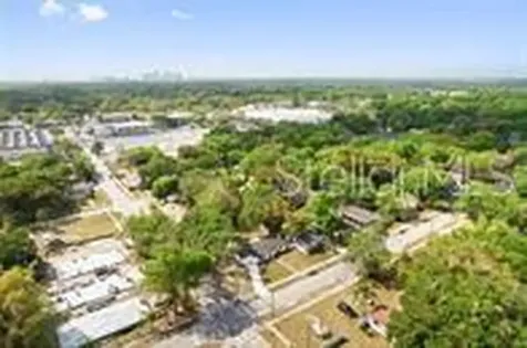 1923 E Henry Avenue Tampa FL 33610