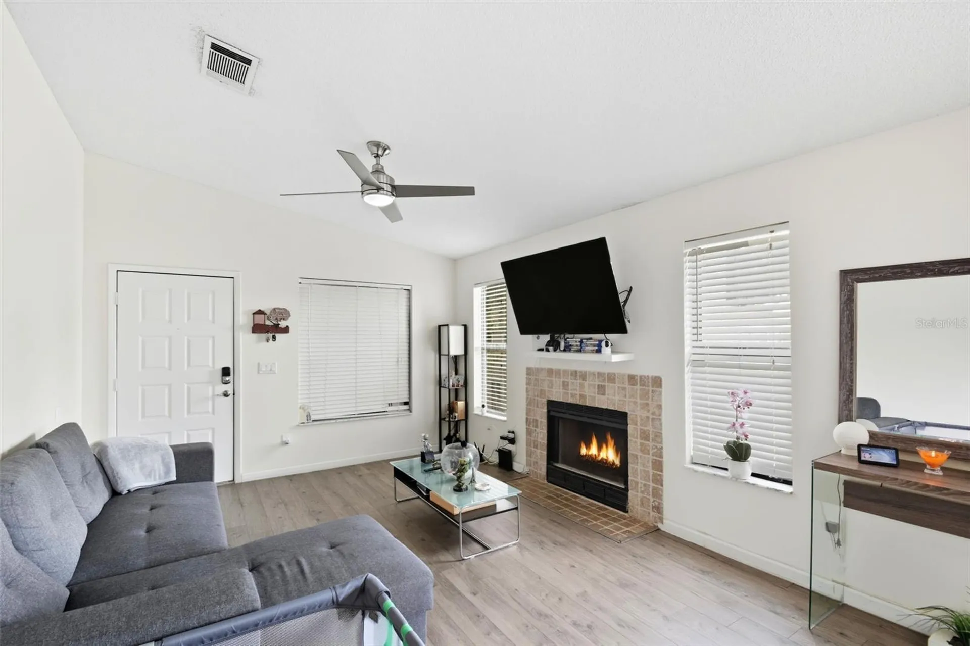 2936 S Semoran Boulevard Orlando FL 32822