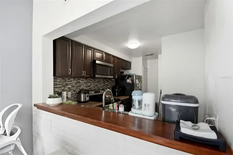 2936 S Semoran Boulevard Orlando FL 32822