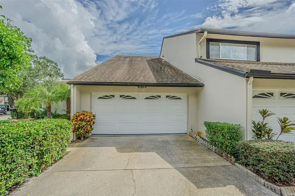 4228 Arborwood Lane Tampa FL 33618
