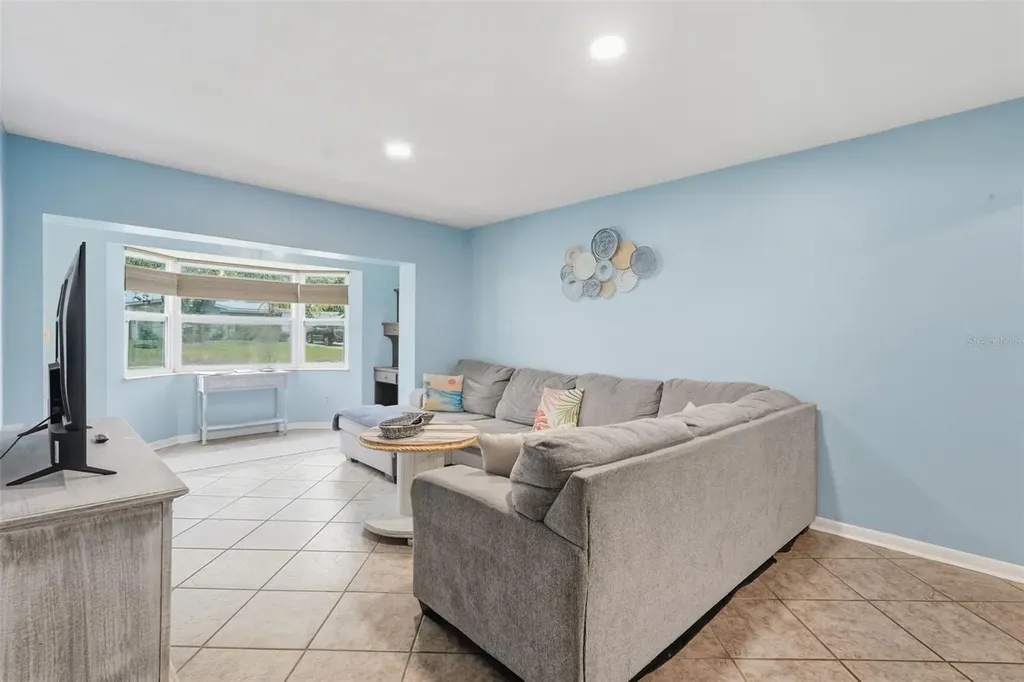 12361 114th Street Largo FL 33778