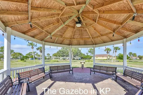 1117 Mcdaniel Street Sun City Center FL 33573
