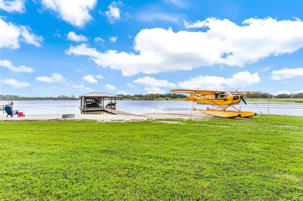 39623 County Road 439 Umatilla FL 32784