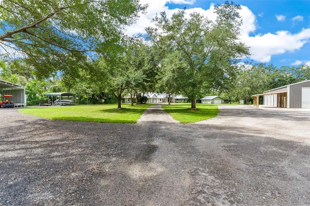 39623 County Road 439 Umatilla FL 32784