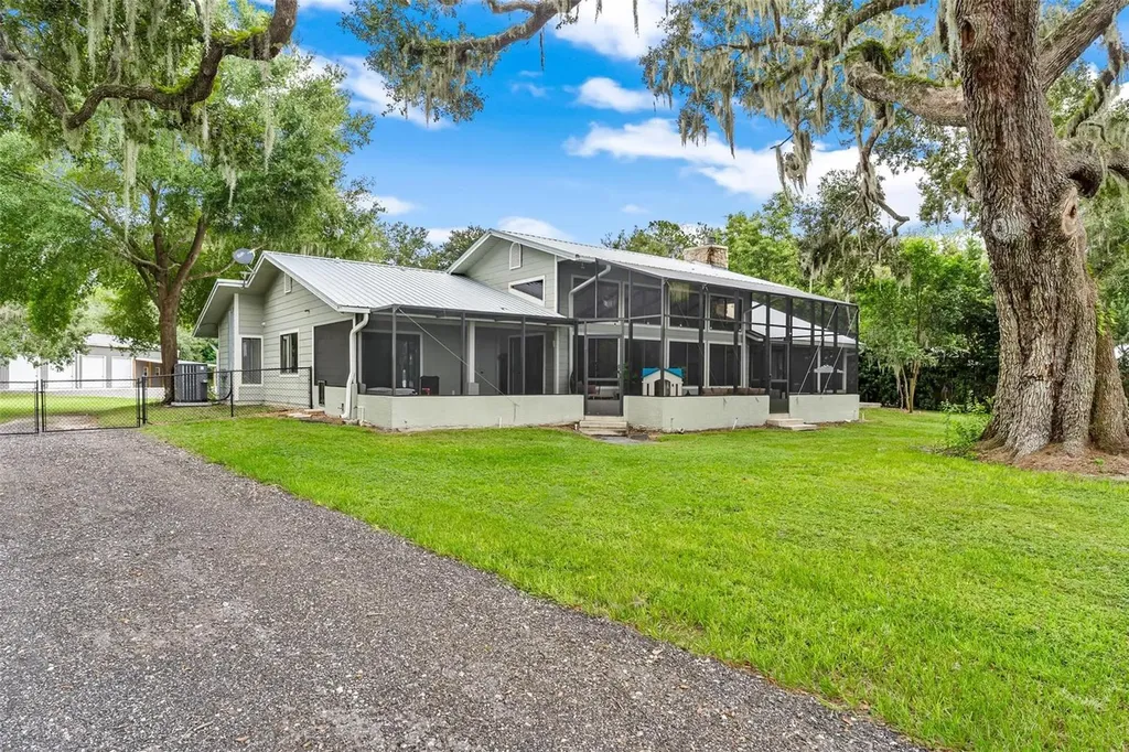 39623 County Road 439 Umatilla FL 32784