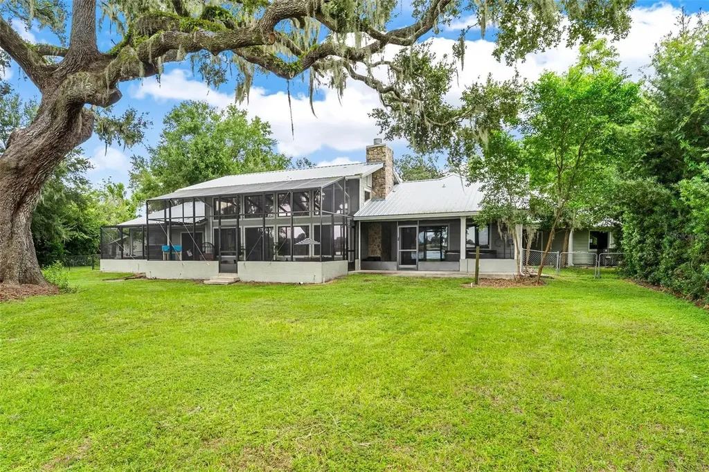 39623 County Road 439 Umatilla FL 32784