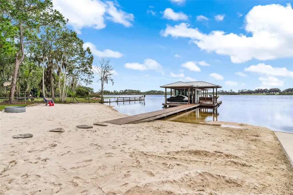 39623 County Road 439 Umatilla FL 32784
