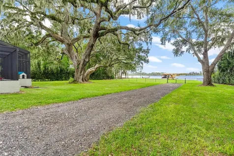 39623 County Road 439 Umatilla FL 32784
