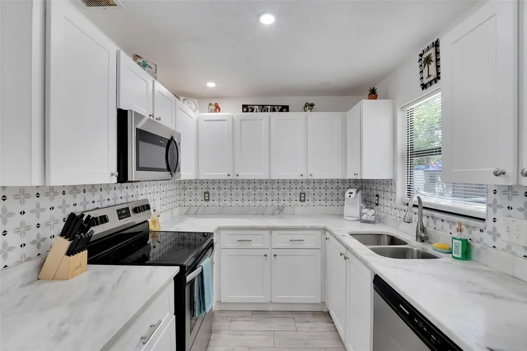 4731 W Montgomery Avenue Tampa FL 33616
