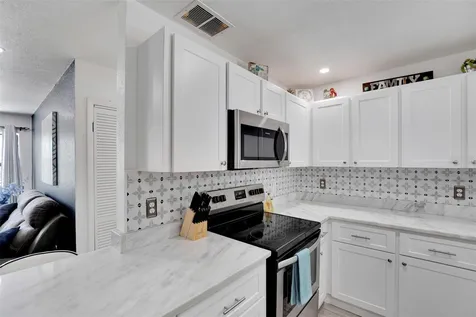 4731 W Montgomery Avenue Tampa FL 33616