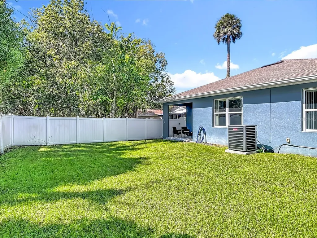 1203 W 9th Street Sanford FL 32771