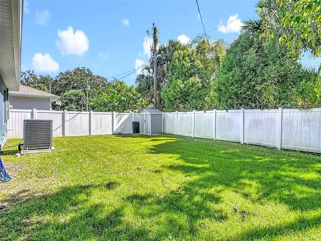 1203 W 9th Street Sanford FL 32771