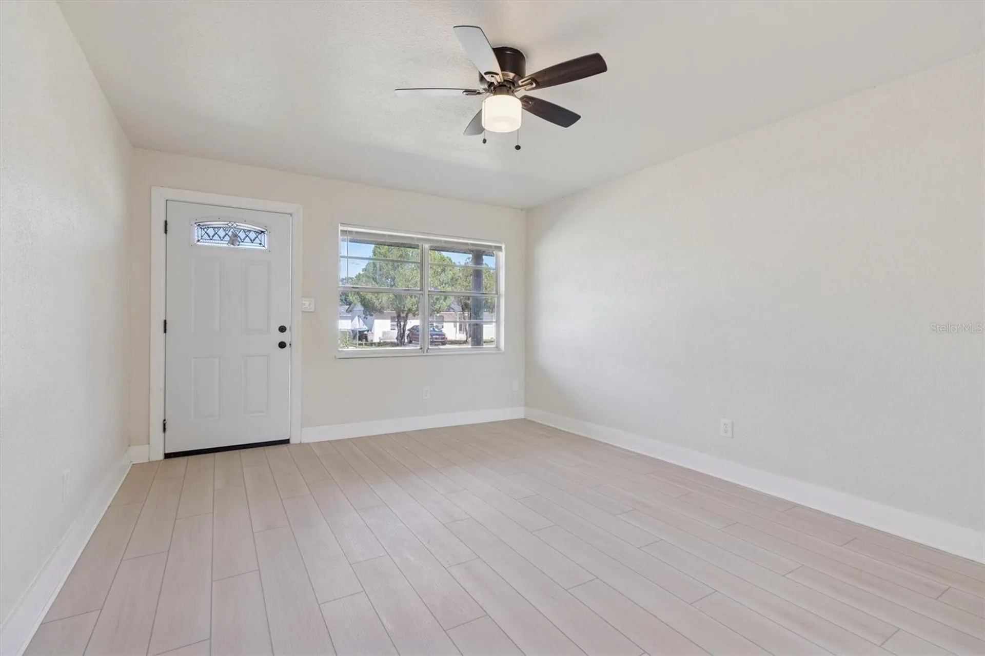 30 W Hammon Drive Apopka FL 32703