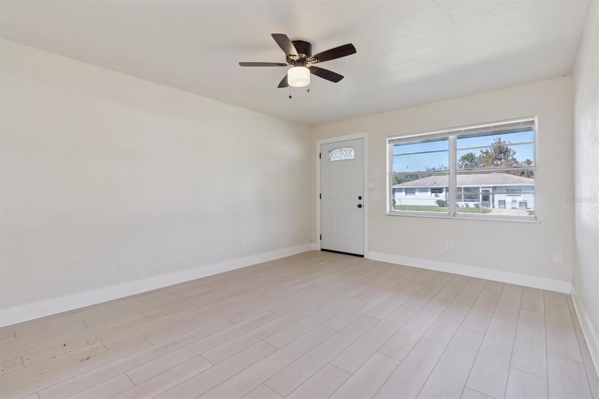 30 W Hammon Drive Apopka FL 32703