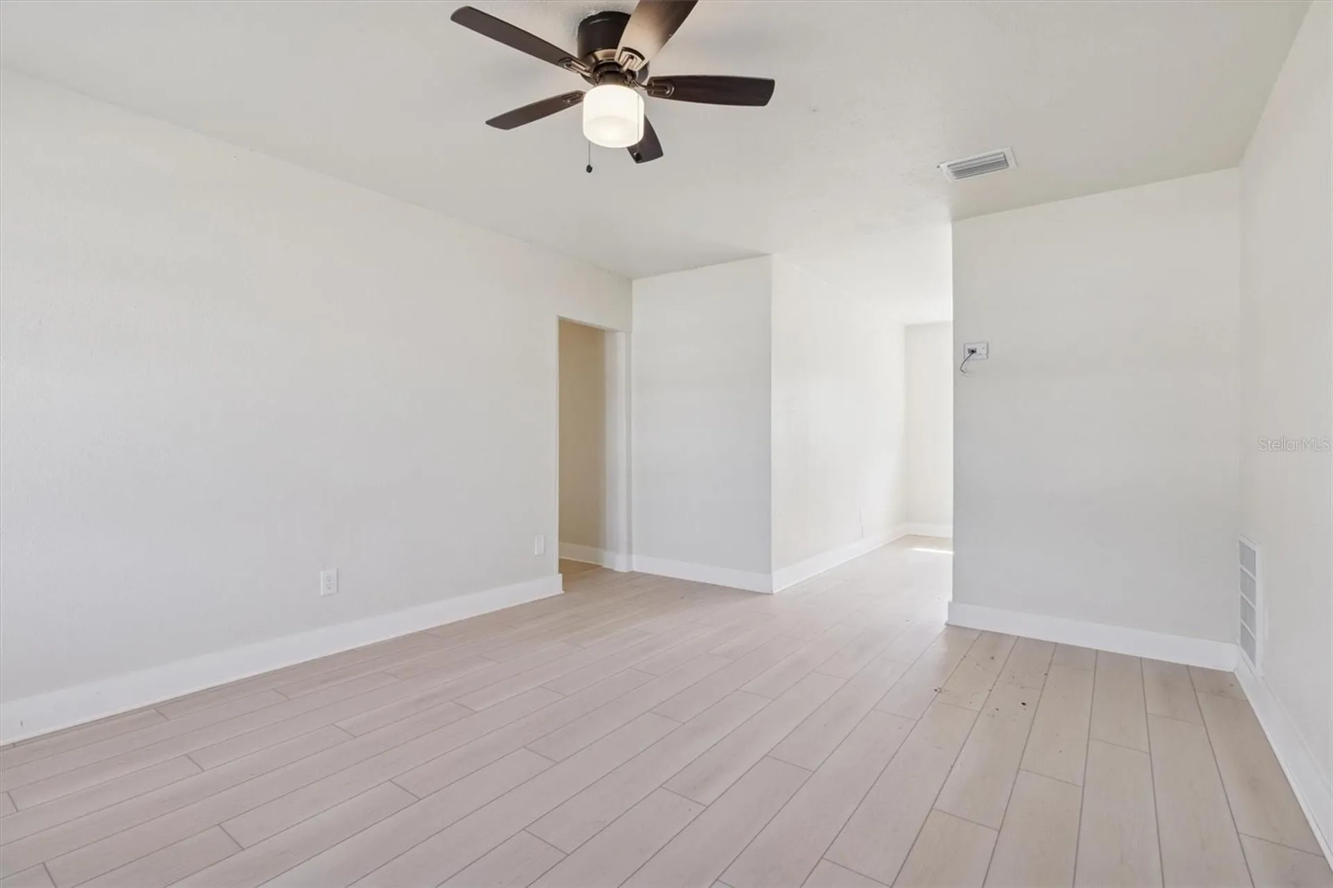 30 W Hammon Drive Apopka FL 32703
