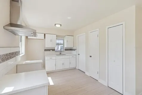 30 W Hammon Drive Apopka FL 32703
