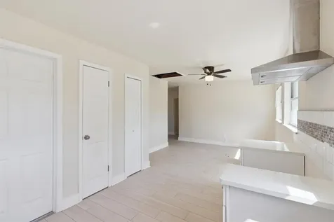 30 W Hammon Drive Apopka FL 32703