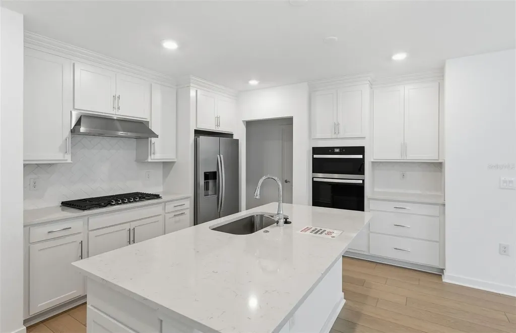 6255 Broad Field Avenue Apollo Beach FL 33572