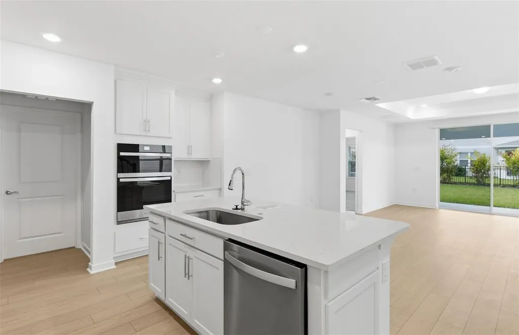 6255 Broad Field Avenue Apollo Beach FL 33572