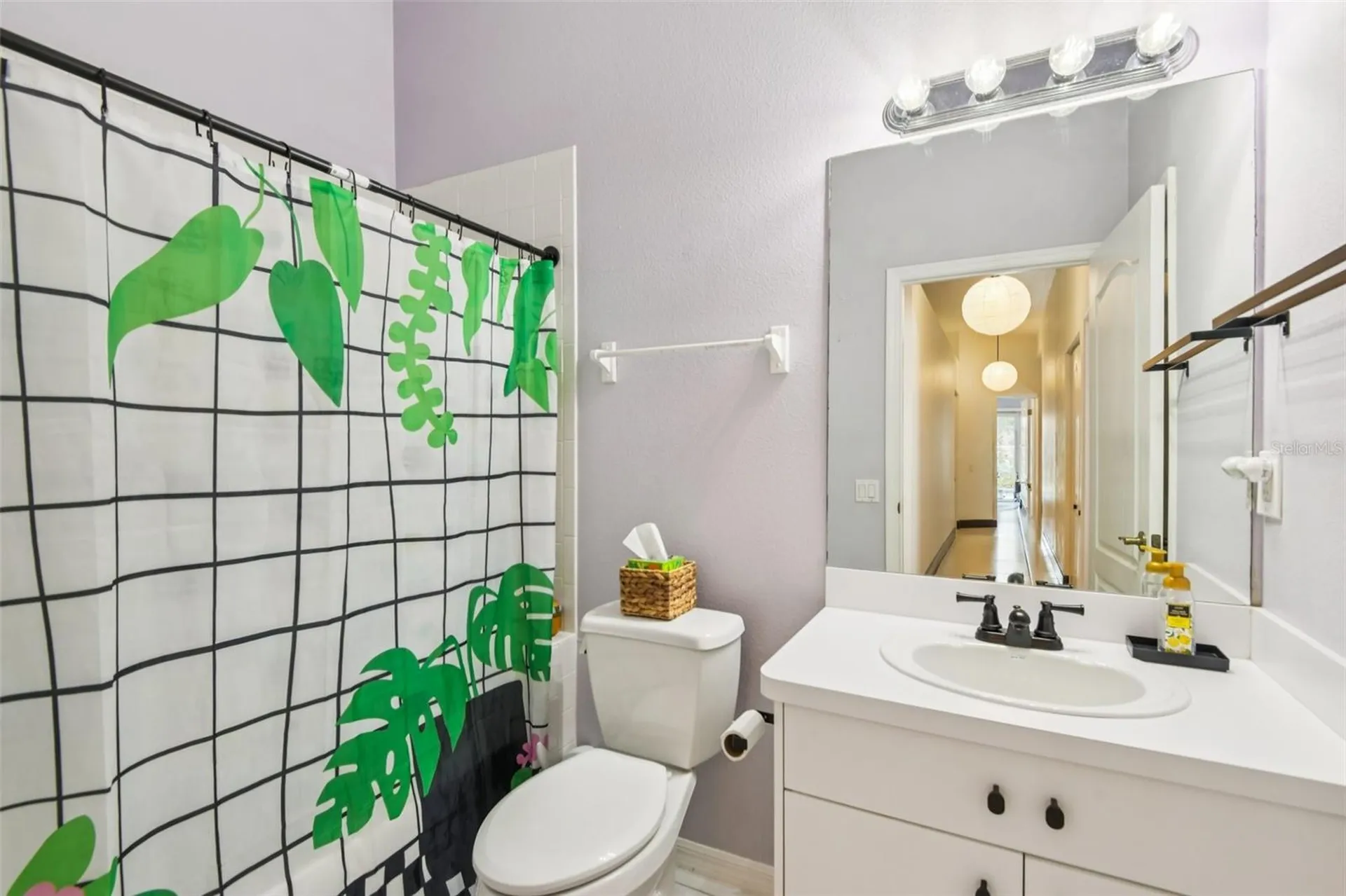 1266 Paradise Lake Drive Tarpon Springs FL 34689