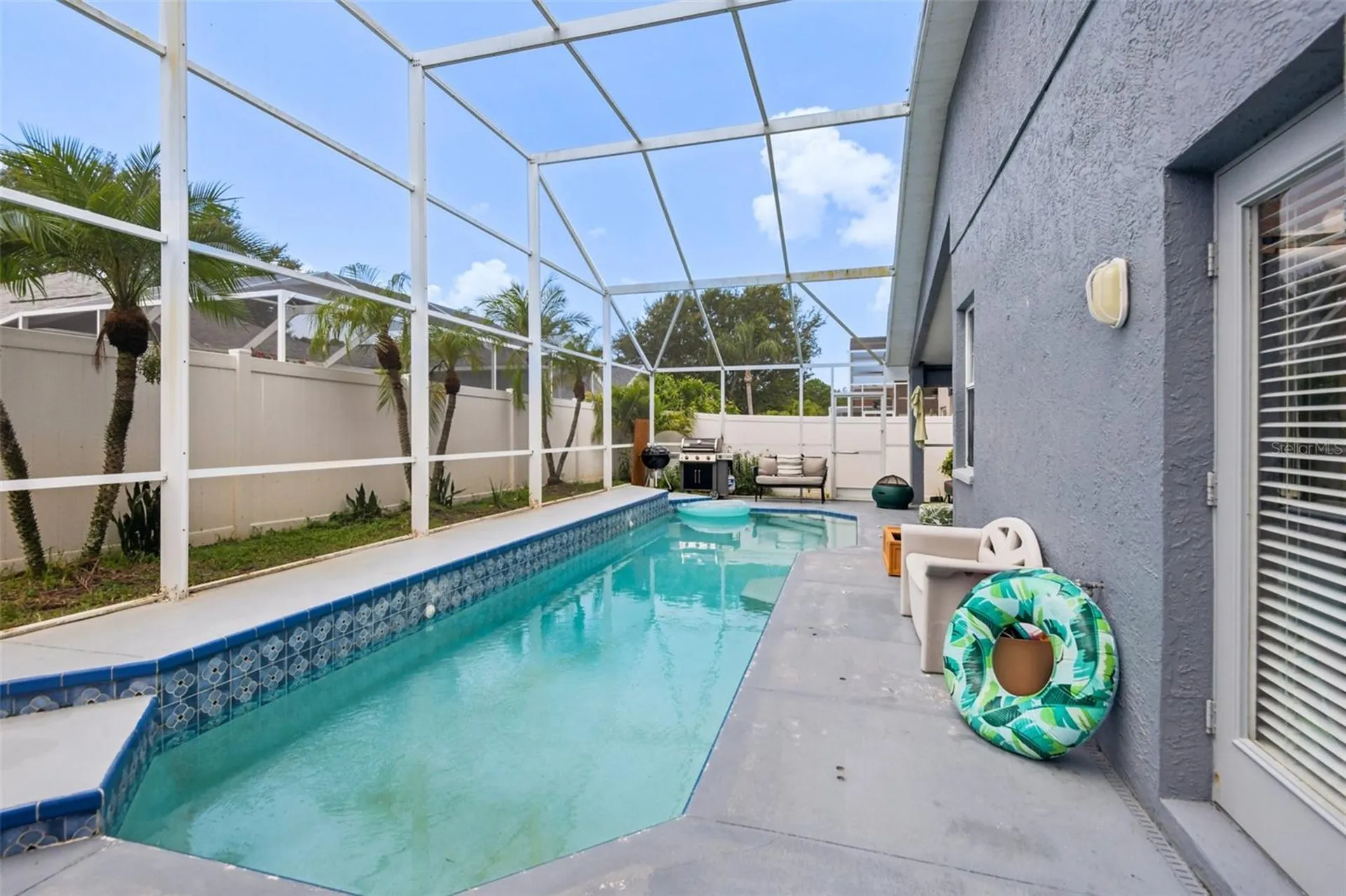 1266 Paradise Lake Drive Tarpon Springs FL 34689
