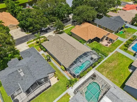 1266 Paradise Lake Drive Tarpon Springs FL 34689