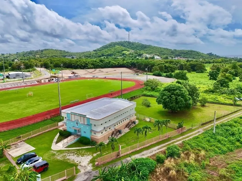 Carr. 760 Km 0.4 Bo. Emajaguas Maunabo PR 00707
