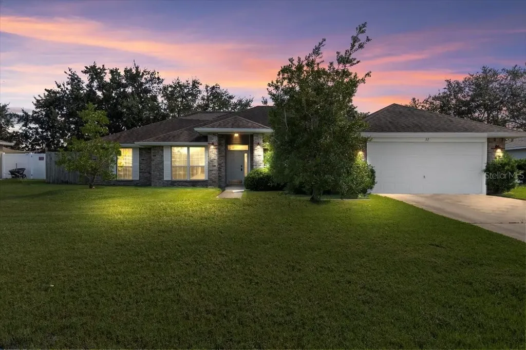 32 Wood Arbor Lane Palm Coast FL 32164