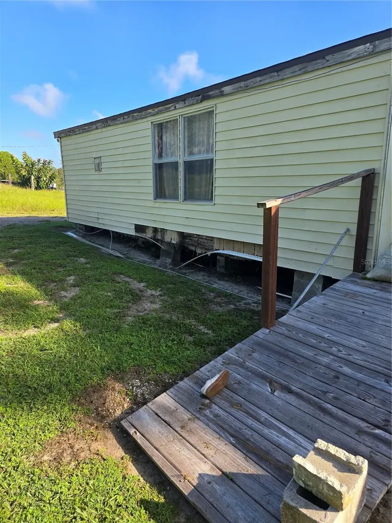 513 Smith Road Polk City FL 33868