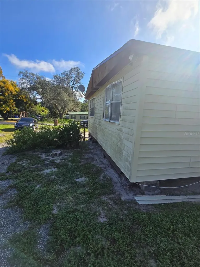 513 Smith Road Polk City FL 33868