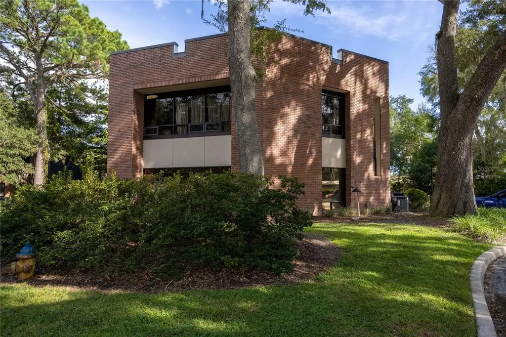 2750 NW 43rd Street Gainesville FL 32606