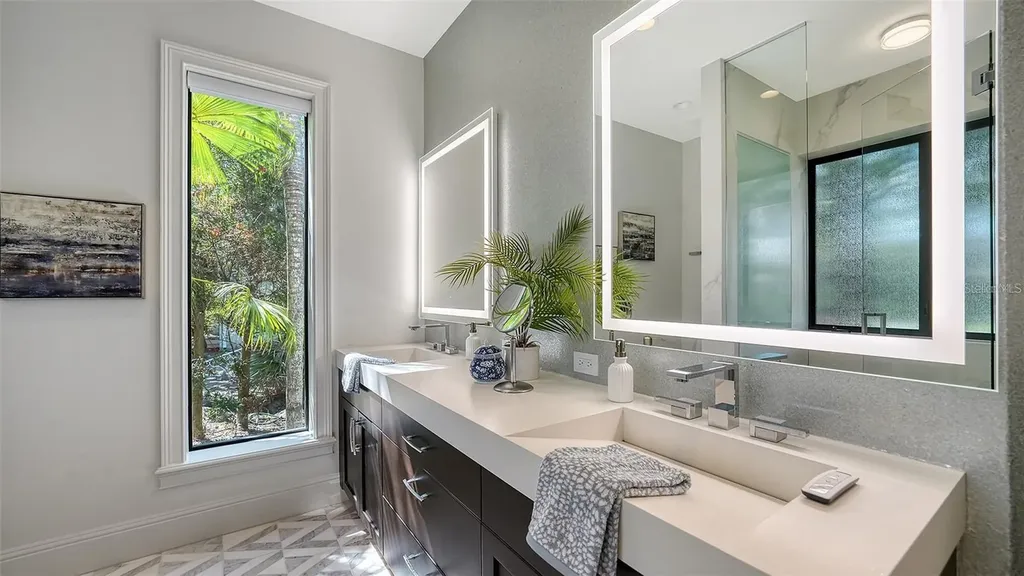 5035 Bay Shore Road Sarasota FL 34234