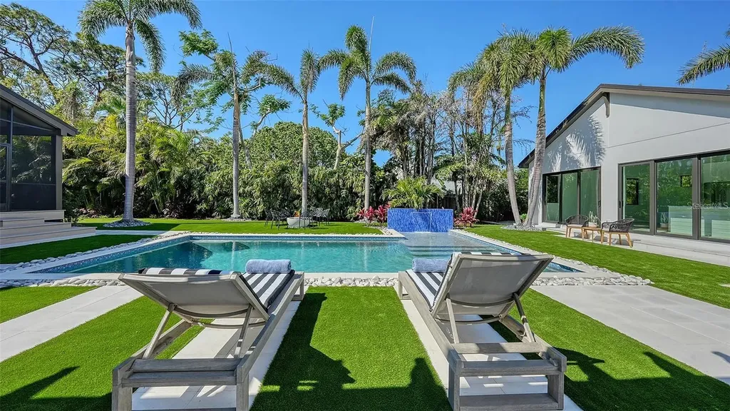 5035 Bay Shore Road Sarasota FL 34234