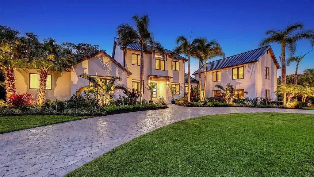 5035 Bay Shore Road Sarasota FL 34234