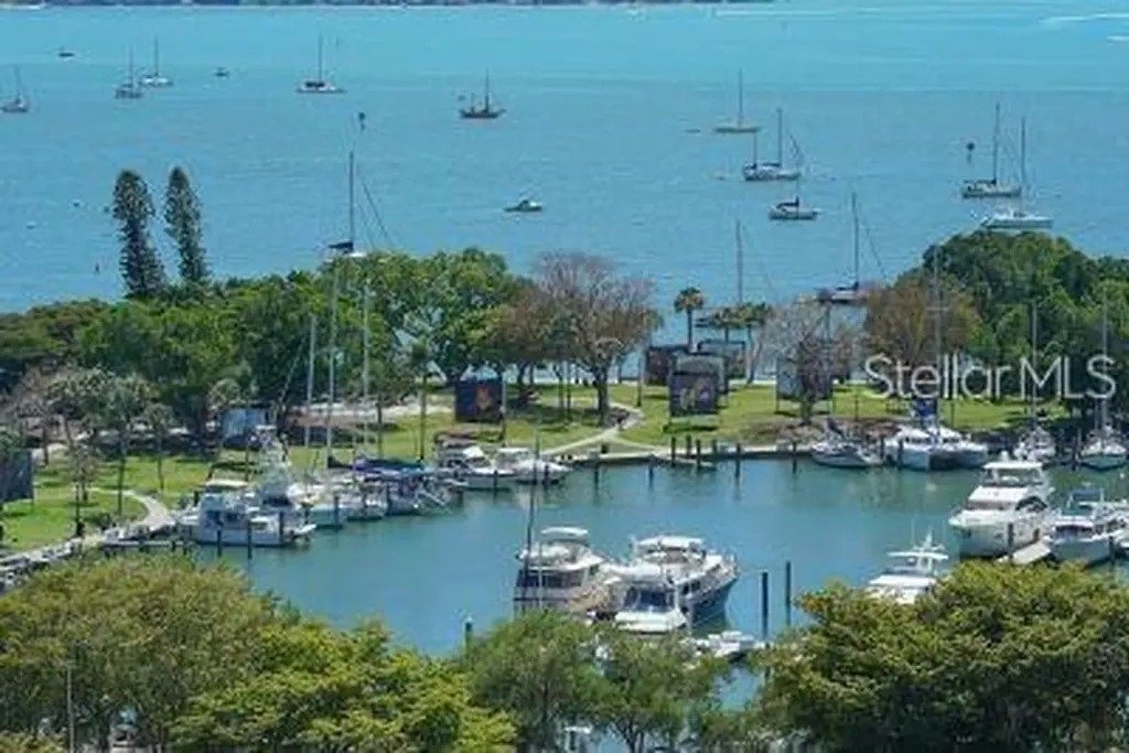 5035 Bay Shore Road Sarasota FL 34234