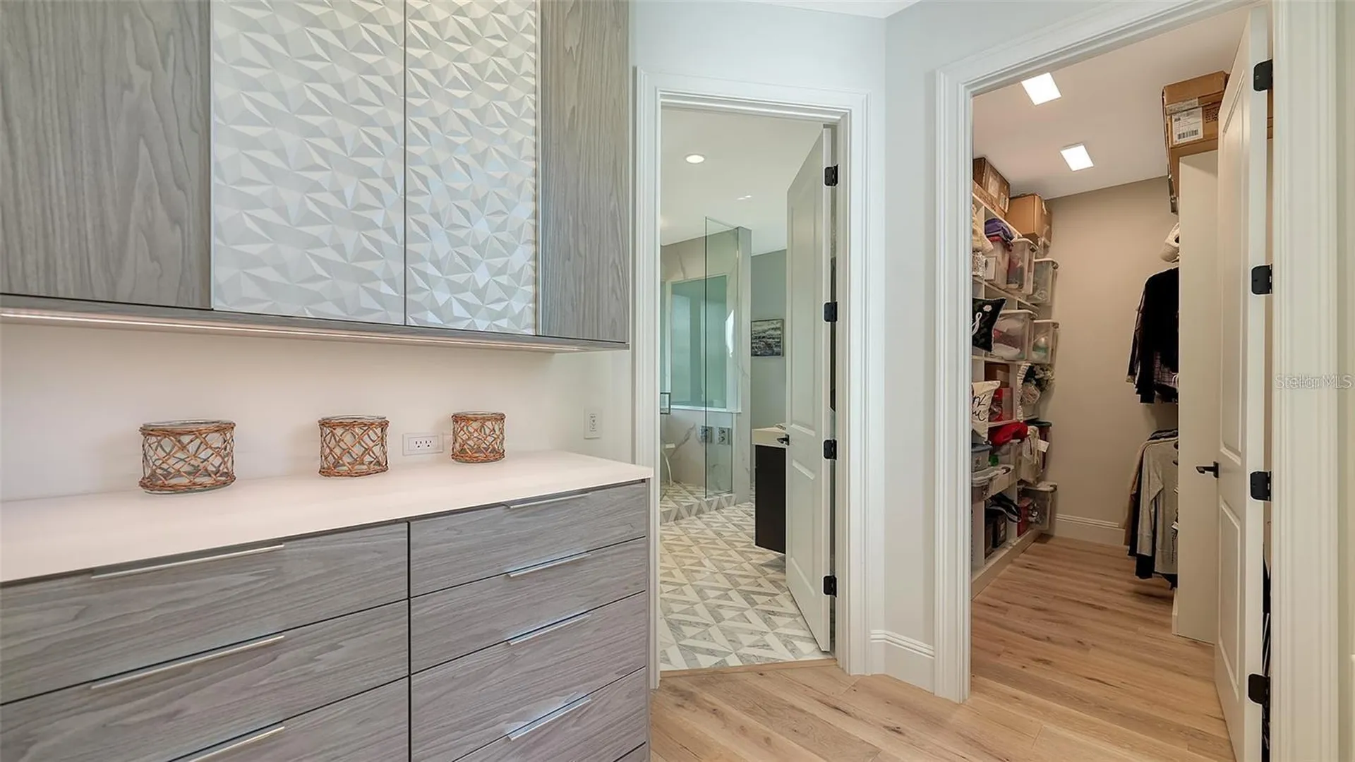 5035 Bay Shore Road Sarasota FL 34234