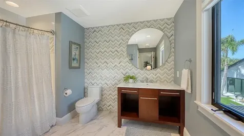 5035 Bay Shore Road Sarasota FL 34234