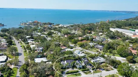 5035 Bay Shore Road Sarasota FL 34234
