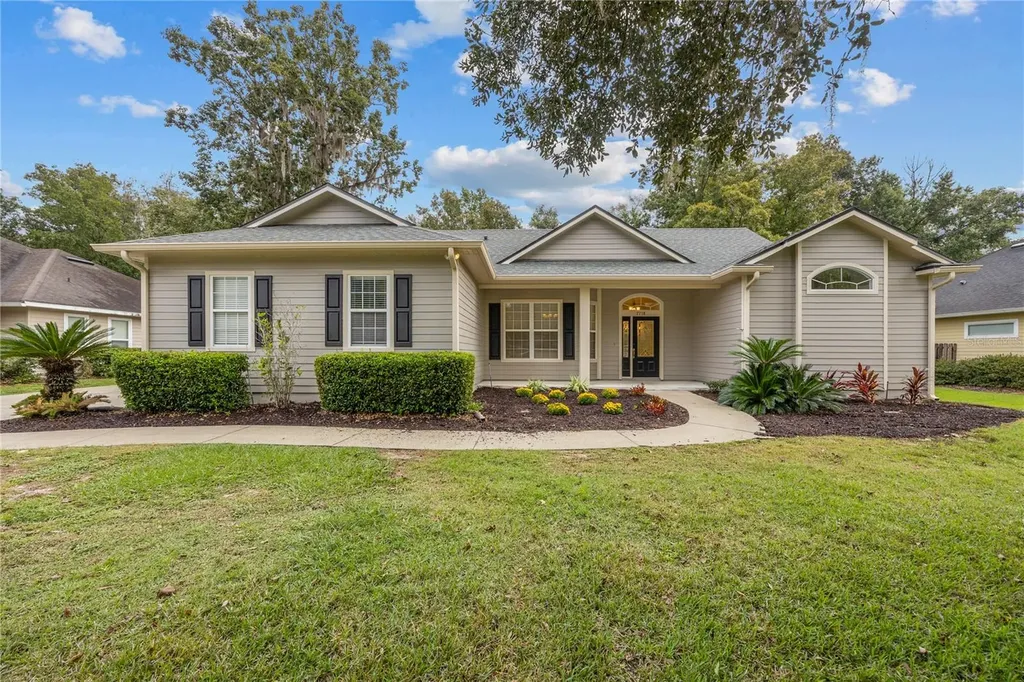 7738 White Oaks Road Alachua FL 32615