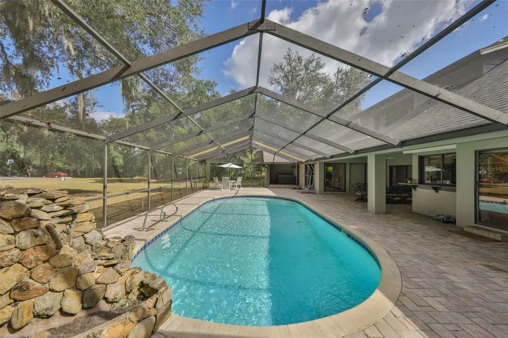 1902 Sweet Bay Court Plant City FL 33566