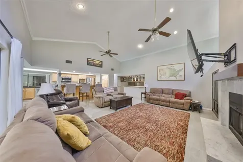 1902 Sweet Bay Court Plant City FL 33566