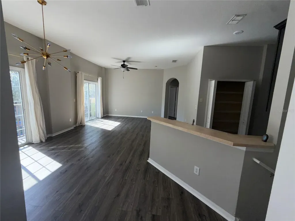 1810 Pine Oak Trail Sanford FL 32773
