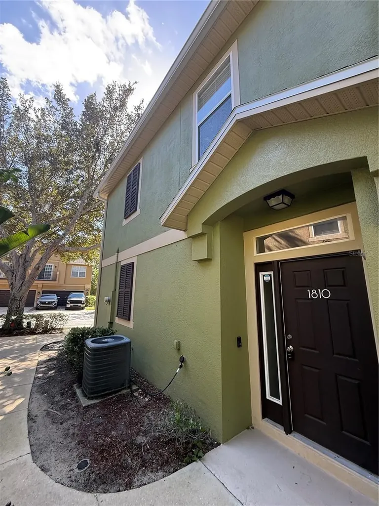 1810 Pine Oak Trail Sanford FL 32773