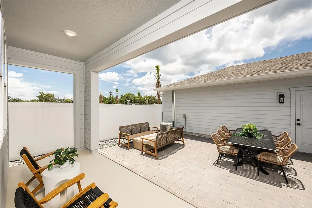 680 Lola Lane Oviedo FL 32765