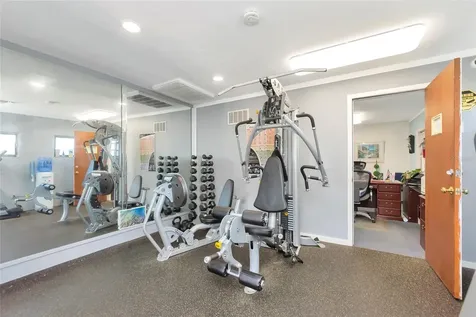3880 59th Avenue W Bradenton FL 34210