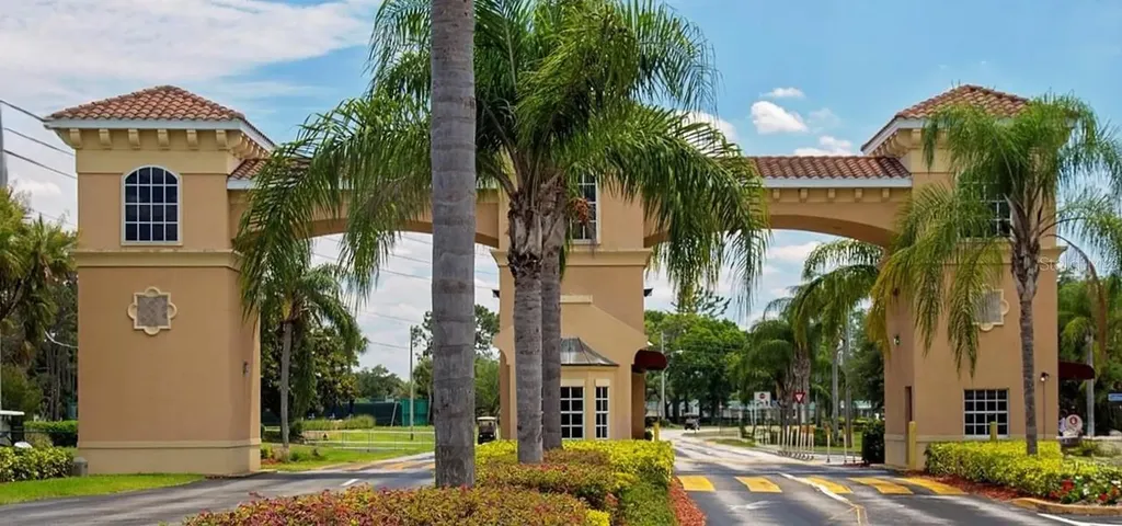 653 Mcdaniel Street Sun City Center FL 33573
