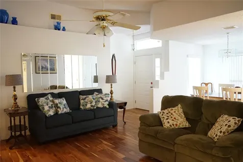 653 Mcdaniel Street Sun City Center FL 33573