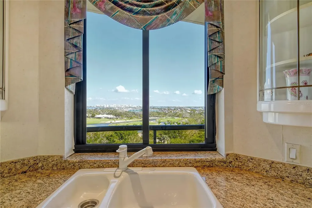 435 L Ambiance Drive Longboat Key FL 34228