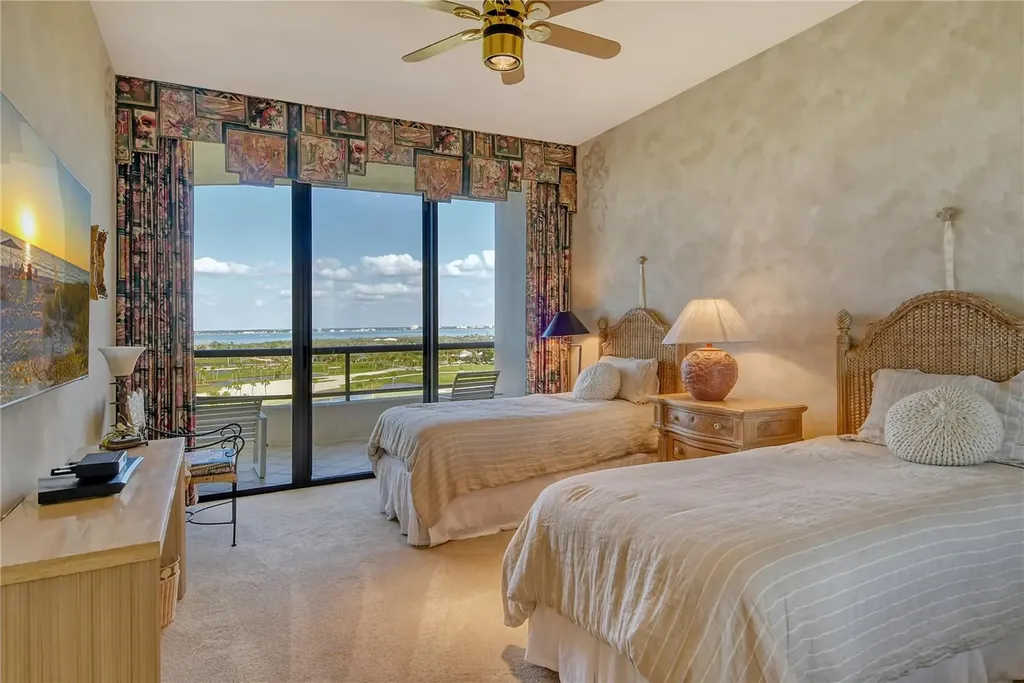 435 L Ambiance Drive Longboat Key FL 34228