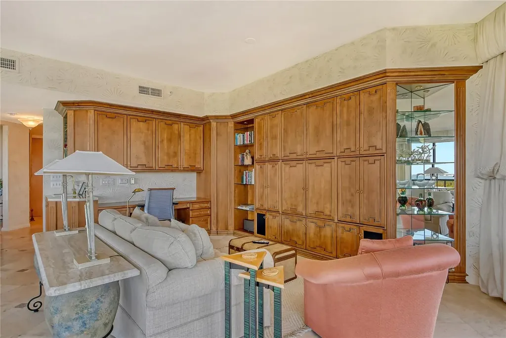 435 L Ambiance Drive Longboat Key FL 34228